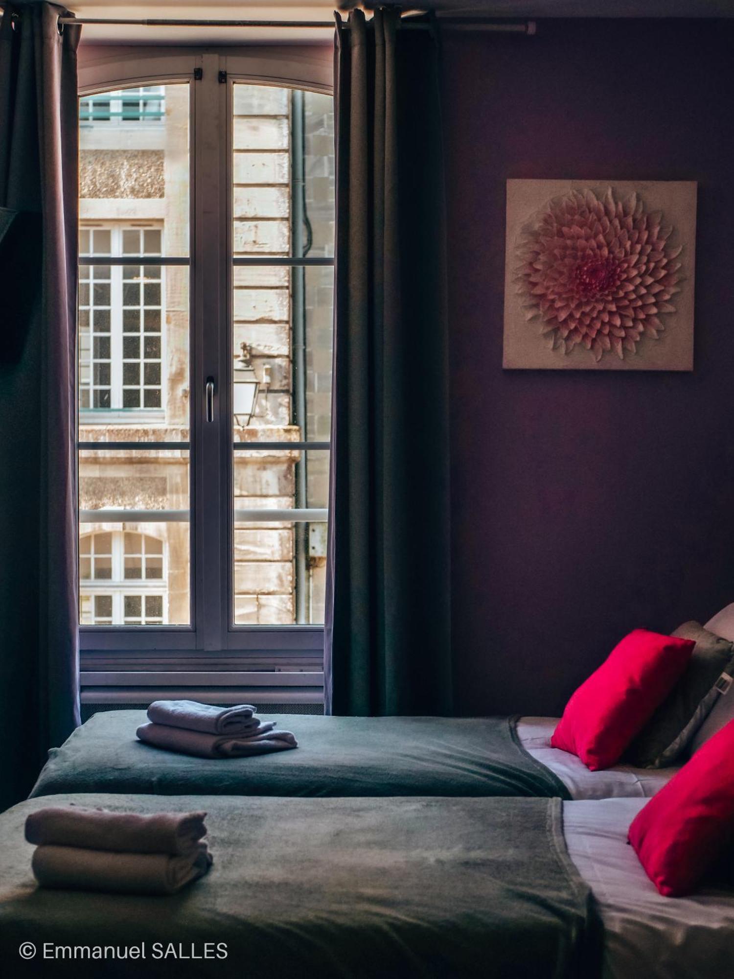 Hotel Le Saint Patrice Bayeux Ngoại thất bức ảnh