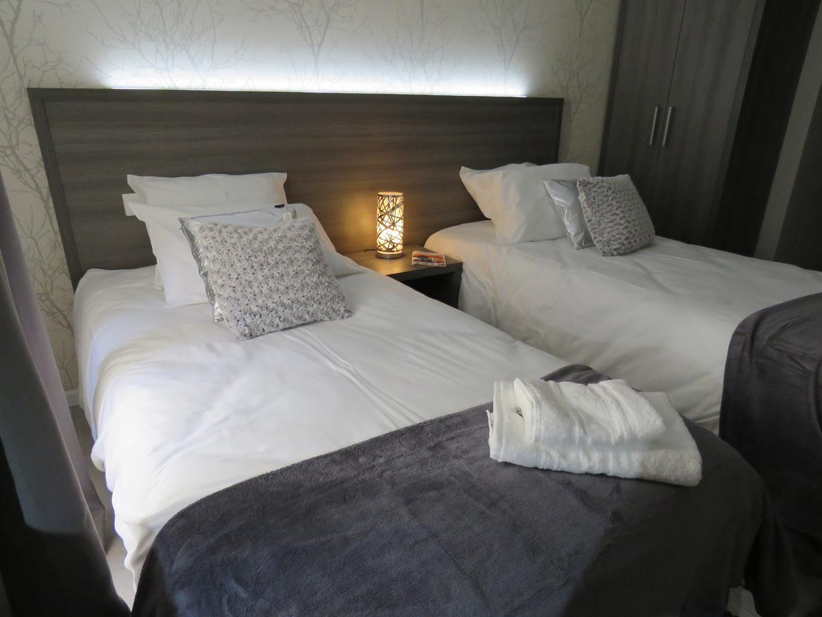 Hotel Le Saint Patrice Bayeux Ngoại thất bức ảnh