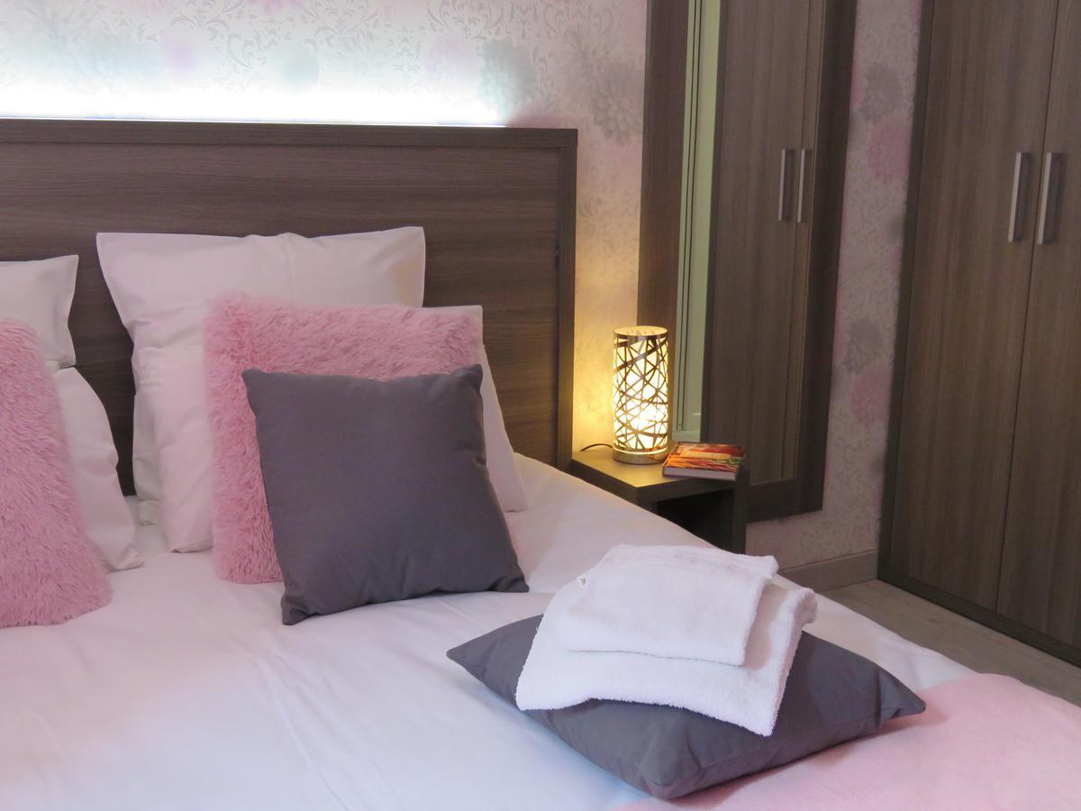 Hotel Le Saint Patrice Bayeux Ngoại thất bức ảnh